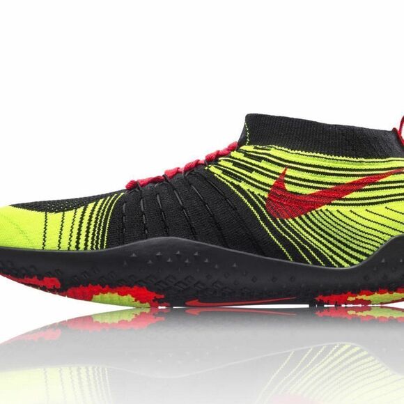 NEW NIKE Flyknit Hyperfeel Black Volt Yellow 7.5 - Picture 2 of 5